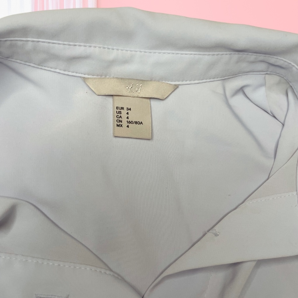 H&M Light Blue Button Up Blouse - Size 4‎ - Picture 5 of 7